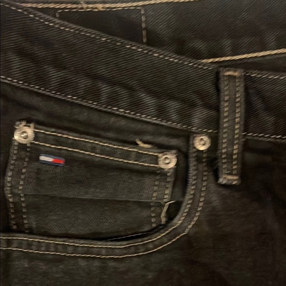 Vintage Tommy Hilfiger Black Straight-Leg Jeans with Classic Design - Picture 3 of 7